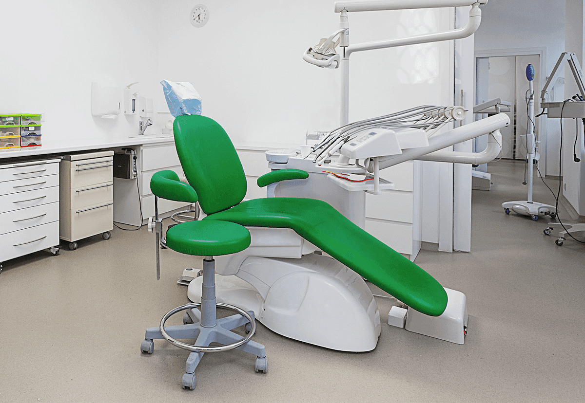 BrightSmile Dental Consultory